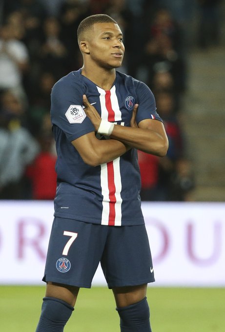 德天空：多特关注昆滕-廷贝尔；布兰特开始学习西班牙语（德天空：多特有意昆滕-廷贝尔，布兰特已开始学西语）