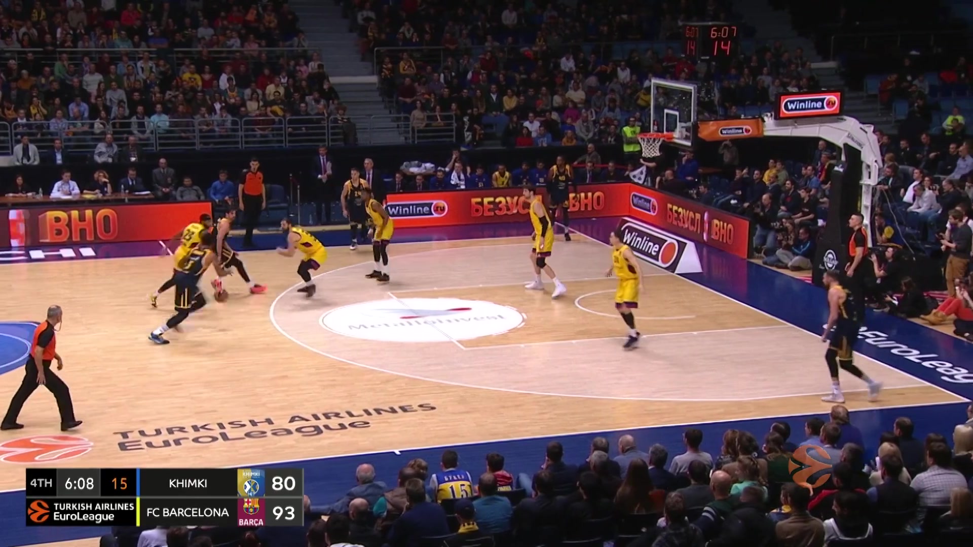 皇马客场4-3奥林匹亚科斯，姆巴佩大四喜，维尼修斯两助攻（姆巴佩上演大四喜，维尼修斯两度助攻，皇马客场4-3险胜奥林匹亚科斯）