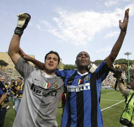 法国助教斯特凡撰文：登贝莱独一无二，奥利塞令人印象深刻（法国助教斯特凡撰稿：登贝莱无可替代，奥利塞表现抢眼）