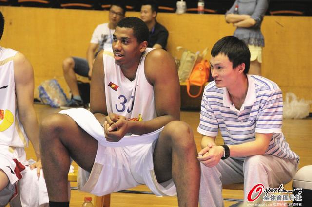 英超积分榜更新：曼城领先优势扩大,（英超最新积分榜：曼城继续扩大领先）