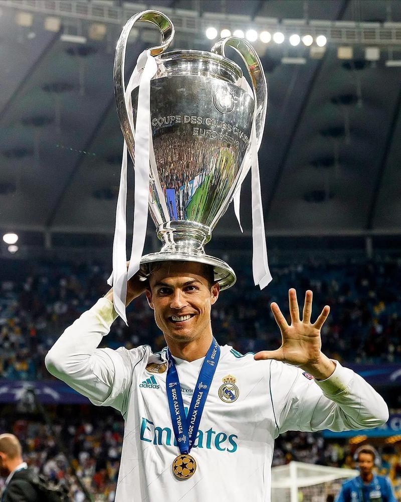 波多尔斯基：现在的拜仁踢得很有统治力；希望阿森纳英超夺冠（波多尔斯基：拜仁如今统治力十足，盼阿森纳问鼎英超）