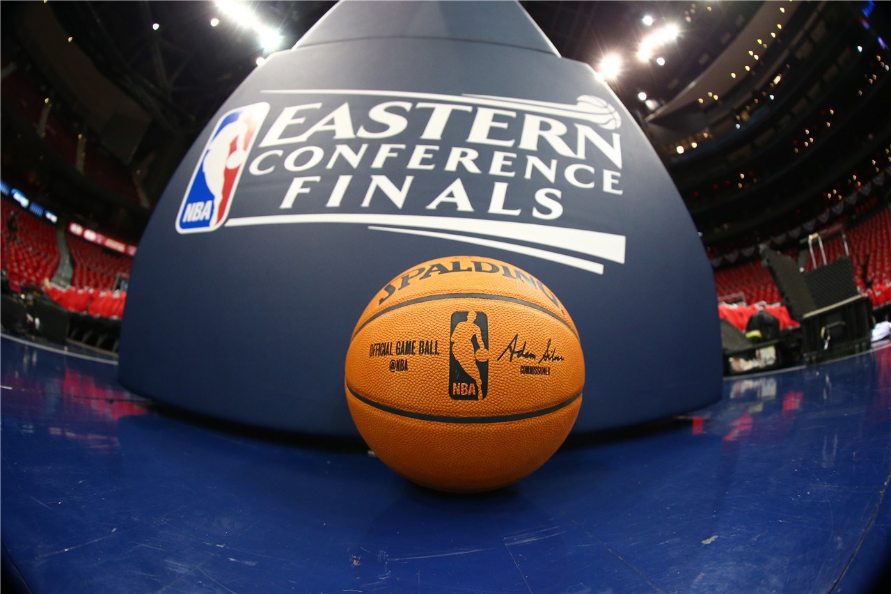 英超战报：米伦科维奇乌龙，霍尔制胜，埃弗顿3-0大胜森林（英超快讯：米伦科维奇乌龙，霍尔破门，埃弗顿3-0完胜诺丁汉森林）