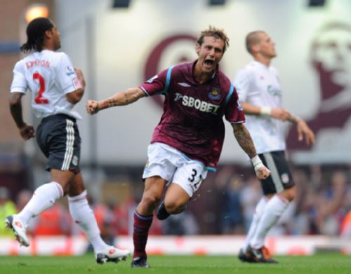 图片报：德国应征召门兴门将尼古拉斯，后者近5场德甲仅失1球（《图片报》建议德国队征召门兴门将尼古拉斯，其近5轮德甲仅丢1球）