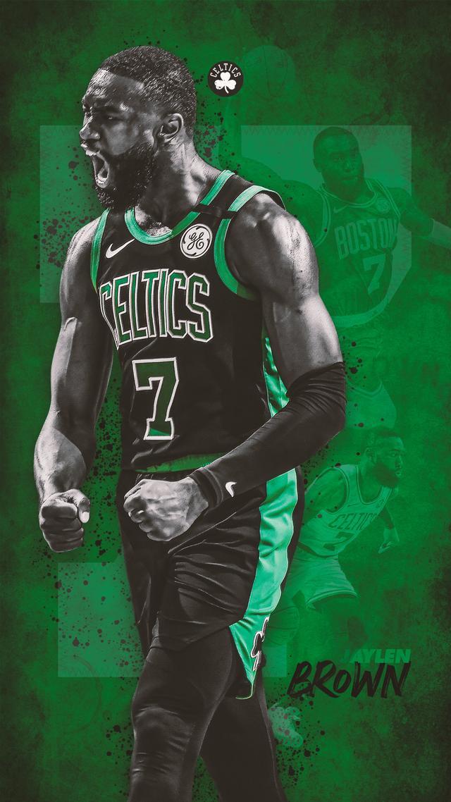 热议U22男足输越南：五后卫+偏哨都输了，非要国际日去忙全运（U22男足不敌越南引热议：五后卫失灵、判罚存争，偏在国际日分心全运）