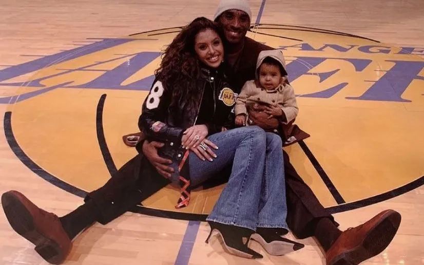 雷迪克谈社媒时代执教：球员活在评论里，保持稳定颇具挑战（雷迪克：社媒时代执教不易，球员沉浸评论致稳定更难）